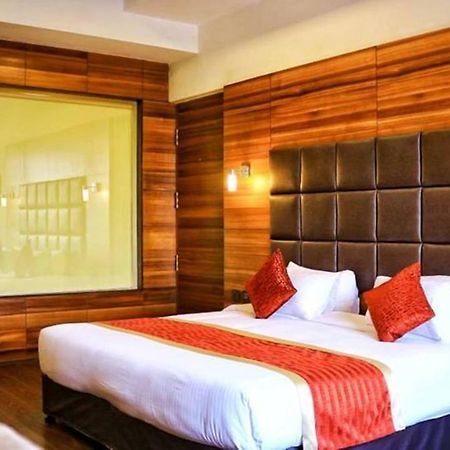 City Park Resort Bahadurgarh Exterior photo