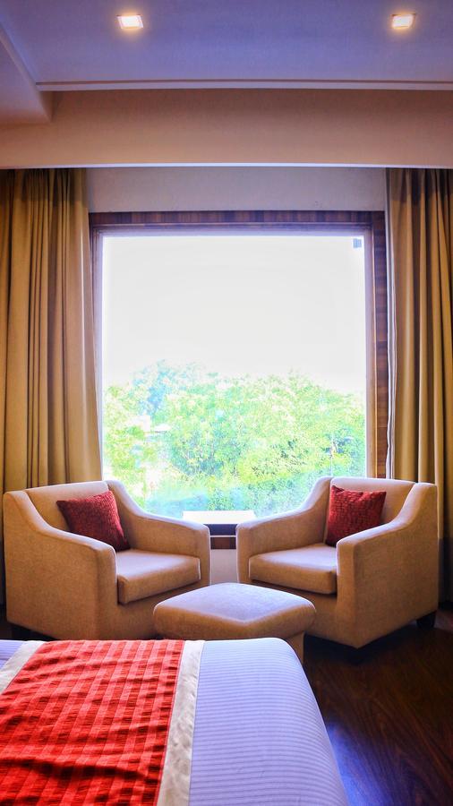 City Park Resort Bahadurgarh Exterior photo